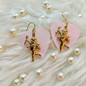 CUTE Cupid Earrings ! NEW ❤️ BOUTIQUE ITEM ❤️